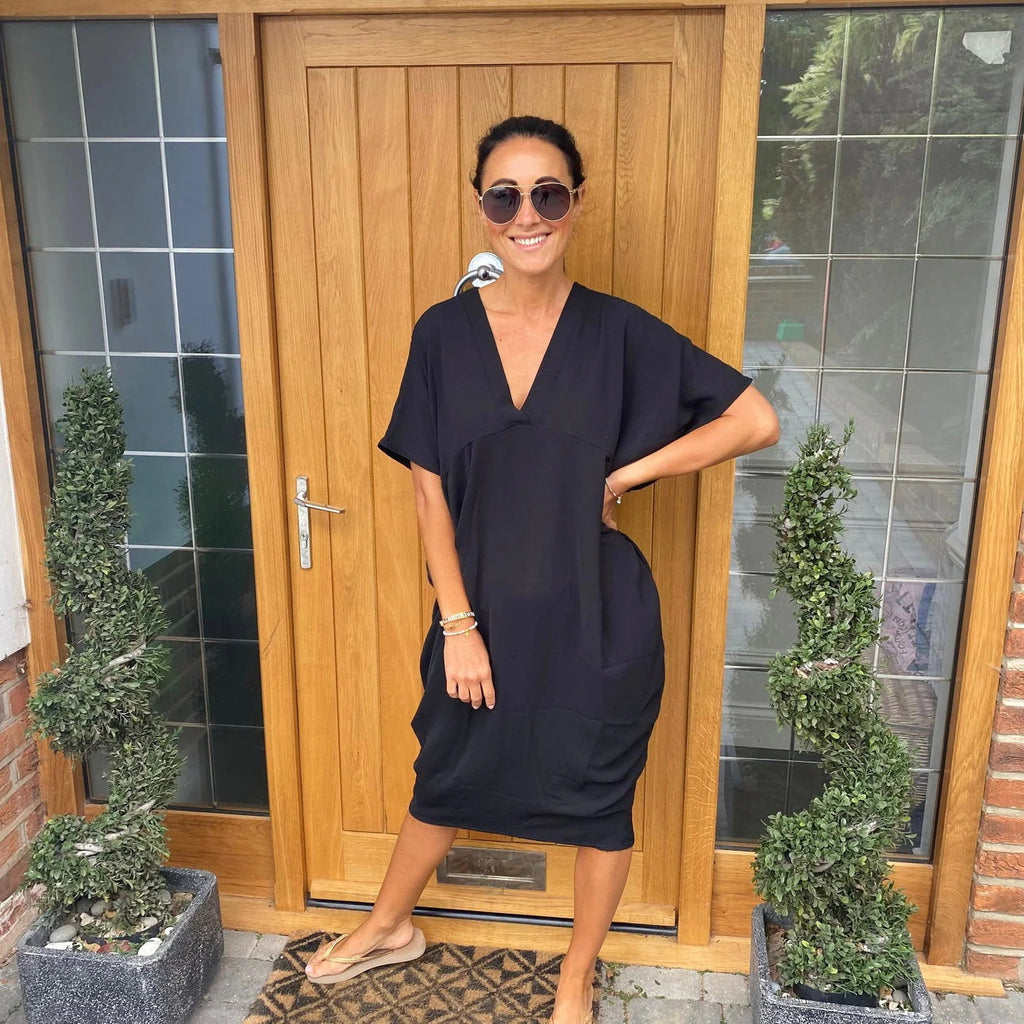 Noemie - Loose V-Neck Dress