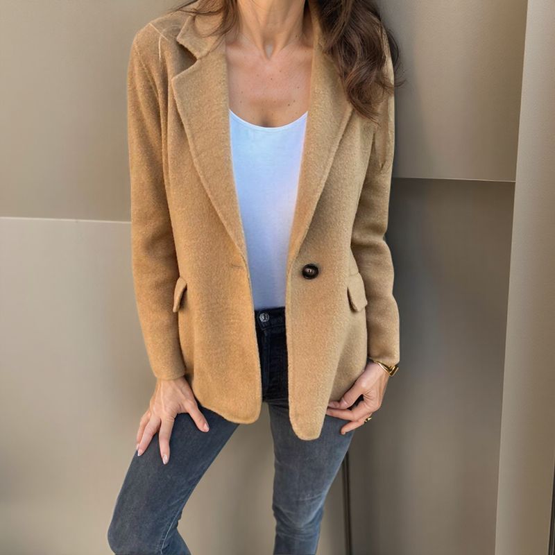 Leandra - Soft Button-Down Blazer