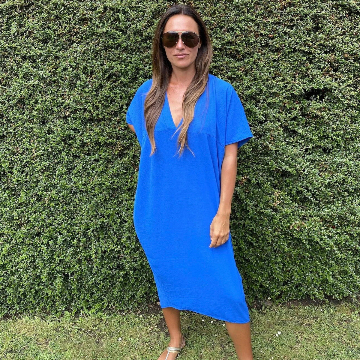 Noemie - Loose V-Neck Dress