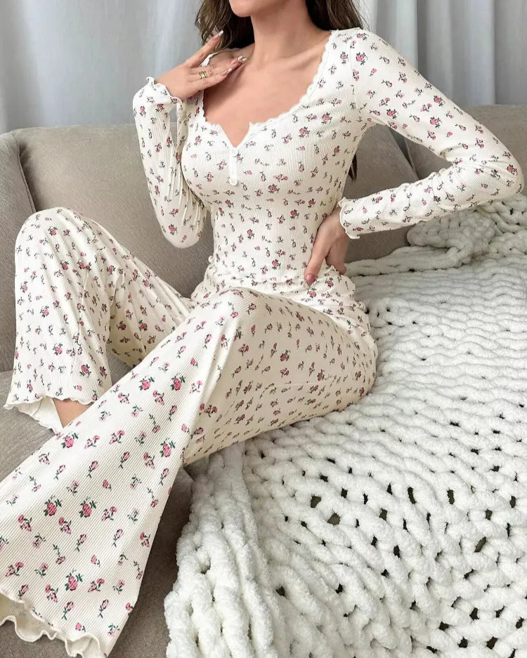 Floral Lettuce-Trim Pyjama Set