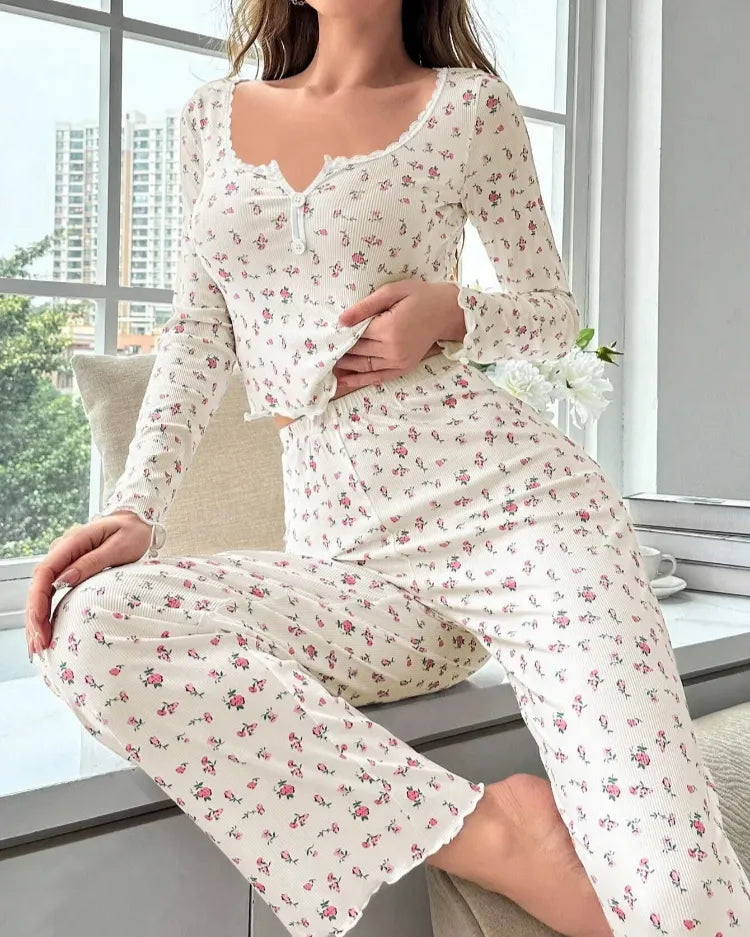 Floral Lettuce-Trim Pyjama Set