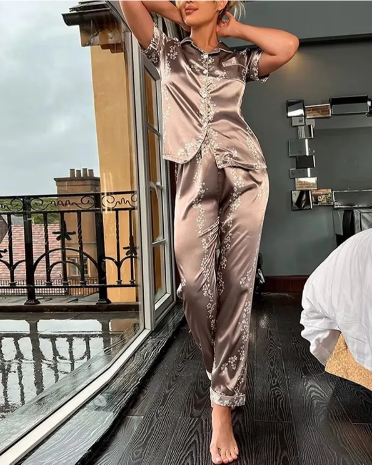 Printed Long-Sleeve Pyjama Set