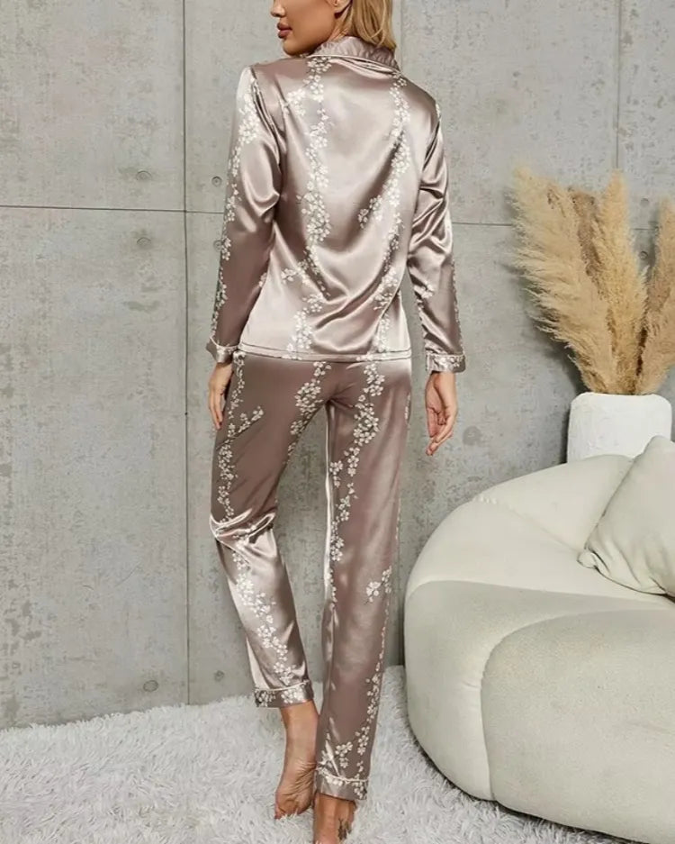 Printed Long-Sleeve Pyjama Set
