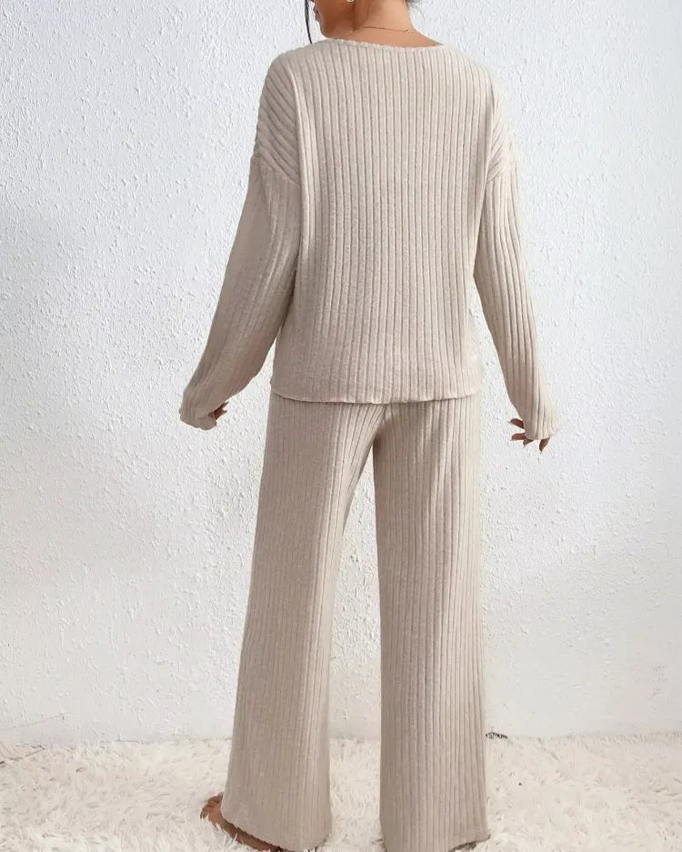 Ribbed V-Neck Pyjama Set