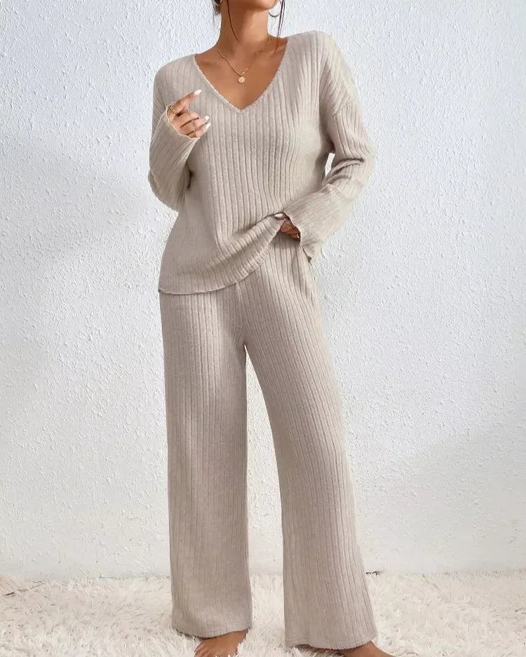 Ribbed V-Neck Pyjama Set